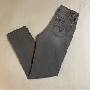 Levi’s Gray Flatters & Flaunts Skinny Leg Jeans 30 Grunge Whimsigoth Festival
